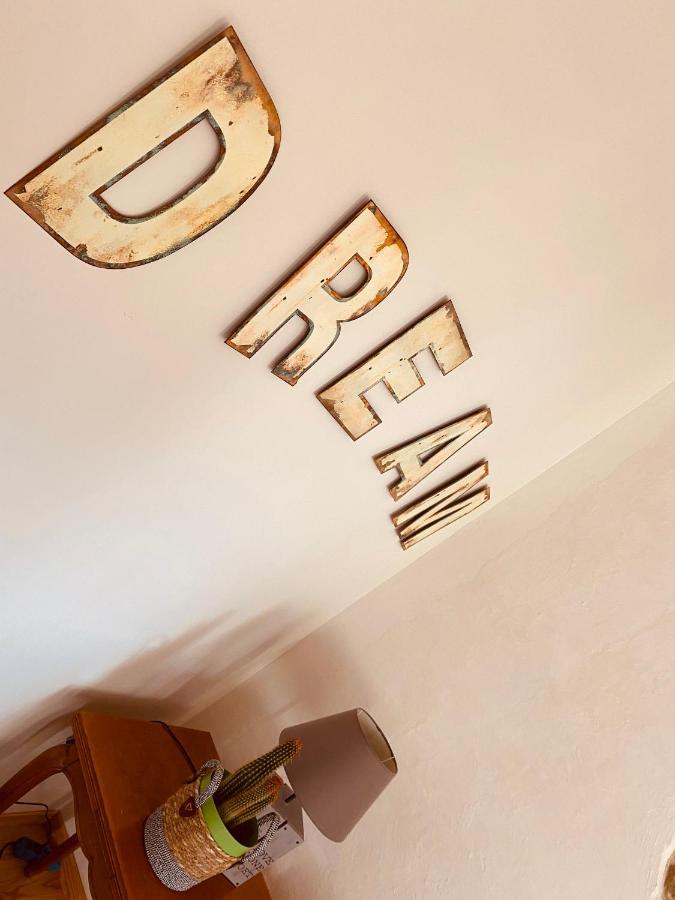 Chambres D'Hotes Domaine Saint-Joly Lasbordes Dış mekan fotoğraf