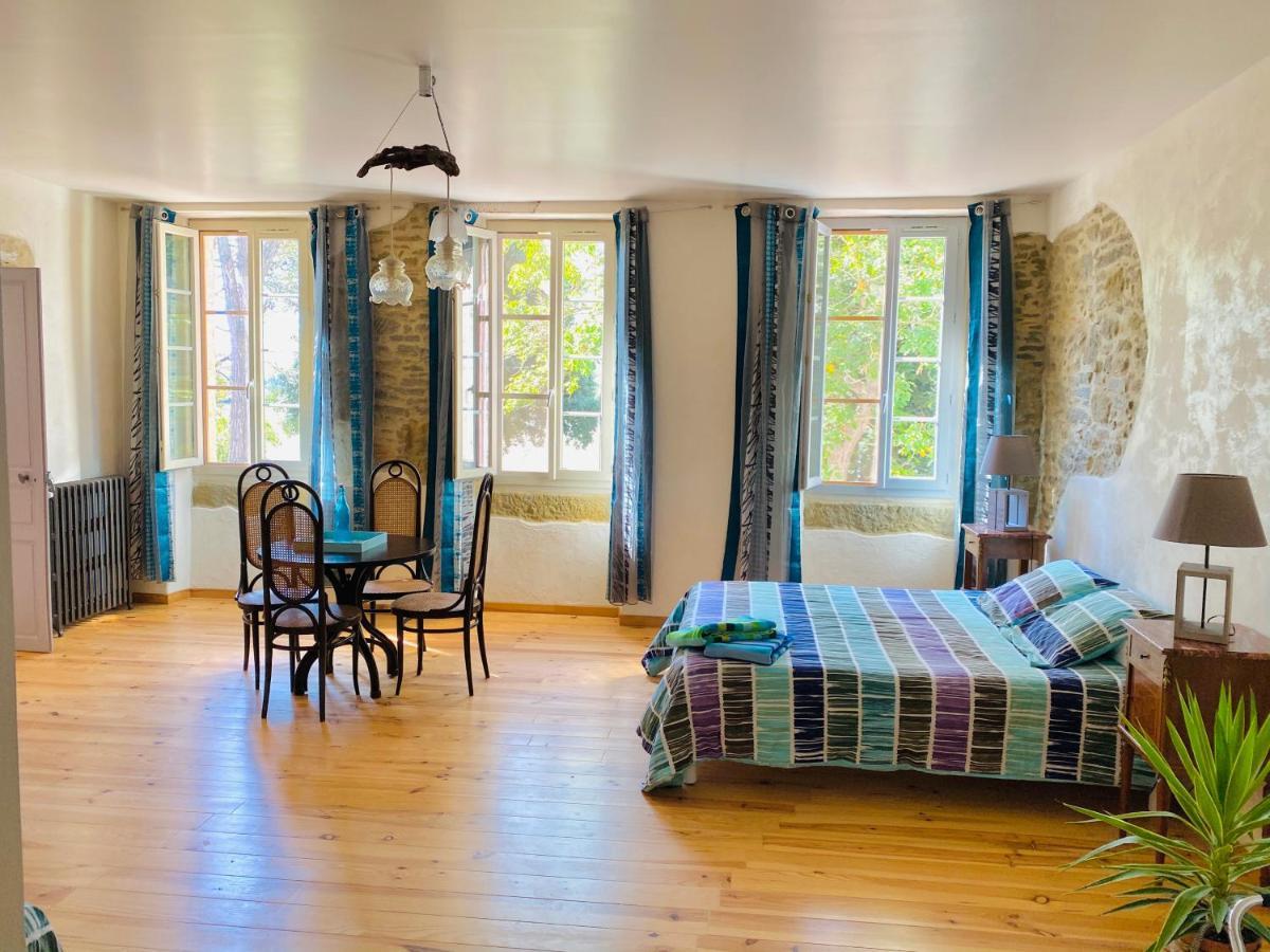Chambres D'Hotes Domaine Saint-Joly Lasbordes Dış mekan fotoğraf