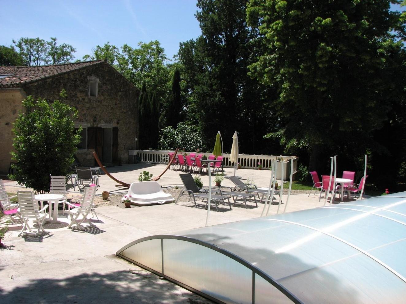 Chambres D'Hotes Domaine Saint-Joly Lasbordes Dış mekan fotoğraf